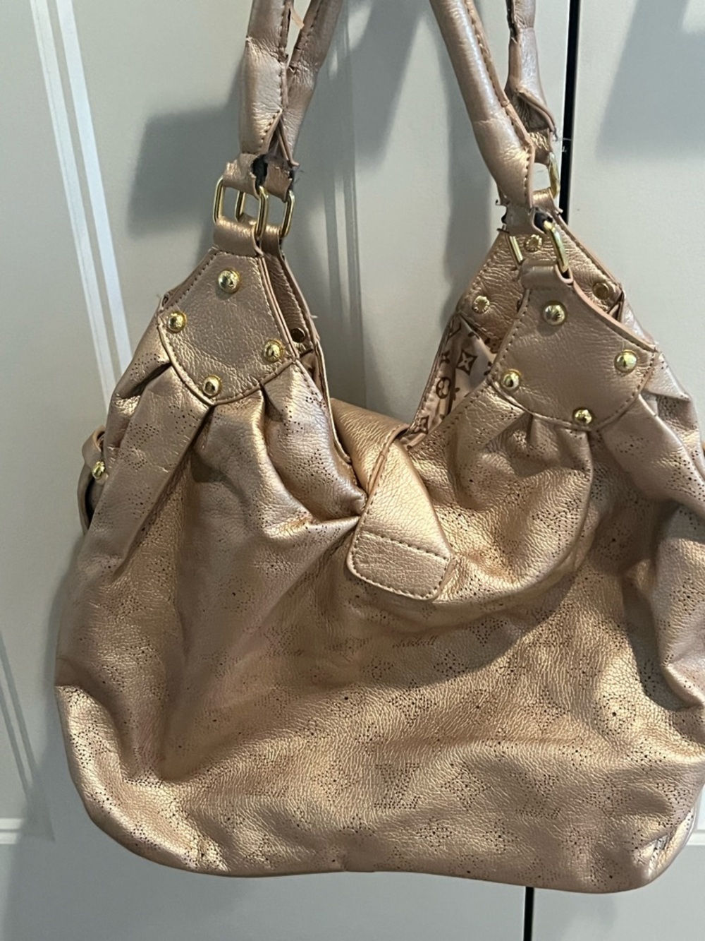 Metallic Gold Women's Shoulder Bag - Picture 5 of 7